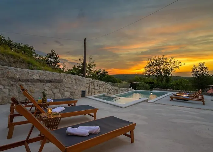 Zamarija By Istrialux *