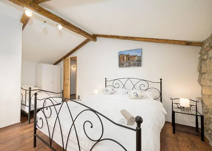 Zamarija By Istrialux Ripenda Kras